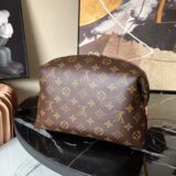 Replica Louis Vuitton Presbyopic Cosmetic Bag - High-Quality Designer Replica with Free Shipping