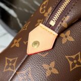 Replica Louis Vuitton Presbyopic Cosmetic Bag - High-Quality Designer Replica with Free Shipping
