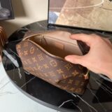 Replica Louis Vuitton Presbyopic Cosmetic Bag - High-Quality Designer Replica with Free Shipping